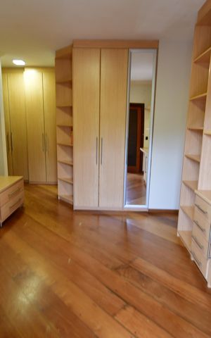 Casa de condomínio para alugar com 470m², 4 quartos e 4 vagasQuarto 1 - Suíte