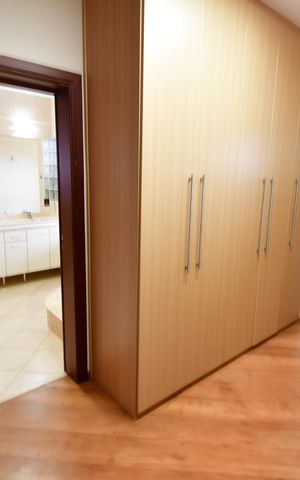 Casa de condomínio para alugar com 470m², 4 quartos e 4 vagasQuarto 4 - Suíte