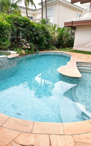 Casa de condomínio para alugar com 470m², 4 quartos e 4 vagasPiscina
