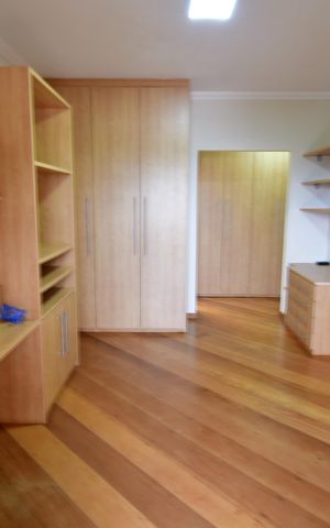 Casa de condomínio para alugar com 470m², 4 quartos e 4 vagasQuarto 2 - Suíte