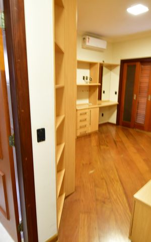 Casa de condomínio para alugar com 470m², 4 quartos e 4 vagasQuarto 1 - Suíte