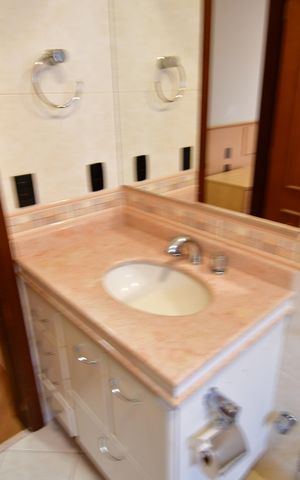 Casa de condomínio para alugar com 470m², 4 quartos e 4 vagasBanheiro Suíte