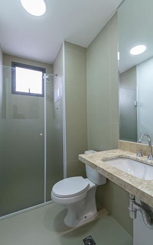 Apartamento à venda com 76m², 2 quartos e 2 vagas Apartamento à venda com 76m², 2 quartos e 2 vagasBanheiro da Suíte