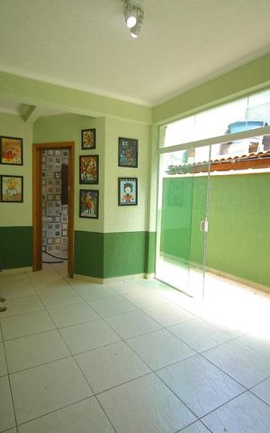 Casa para alugar com 127m², 3 quartos e 2 vagasÁrea de serviço/ Quintal 