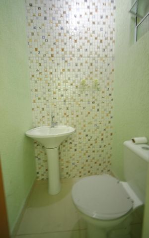 Casa para alugar com 127m², 3 quartos e 2 vagasBanheiro de serviço