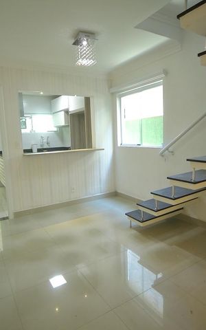 Casa para alugar com 127m², 3 quartos e 2 vagasSala