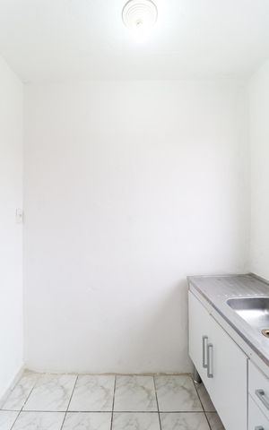 Casa para alugar com 30m², 1 quarto e sem vaga