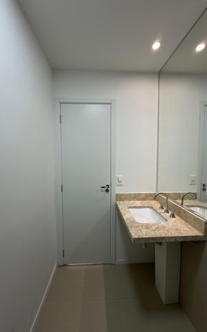 Apartamento à venda com 61m², 2 quartos e 1 vaga Apartamento à venda com 61m², 2 quartos e 1 vagaBanheiro Social