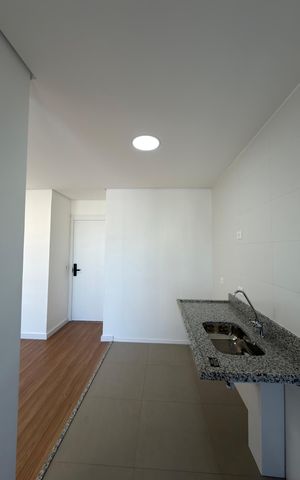 Apartamento à venda com 61m², 2 quartos e 1 vaga Apartamento à venda com 61m², 2 quartos e 1 vagaCozinha e Área de Serviço