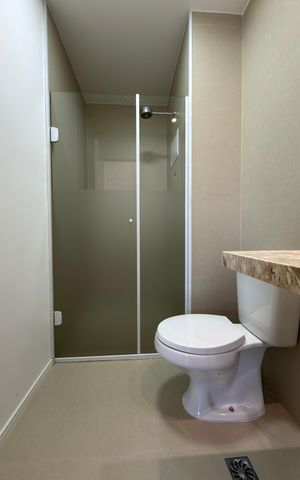Apartamento à venda com 61m², 2 quartos e 1 vaga Apartamento à venda com 61m², 2 quartos e 1 vagaBanheiro da Suíte