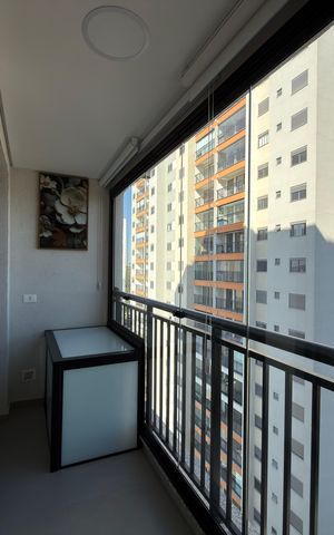 Apartamento à venda com 61m², 2 quartos e 1 vaga Apartamento à venda com 61m², 2 quartos e 1 vagaSacada da Sala