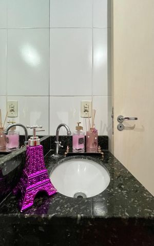 Apartamento à venda com 51m², 2 quartos e 1 vaga Apartamento à venda com 51m², 2 quartos e 1 vagaBanheiro