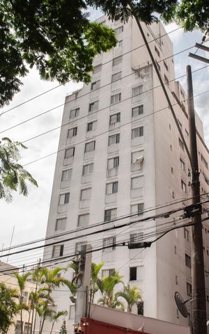 Apartamento para alugar com 83m², 2 quartos e 1 vagaFachada