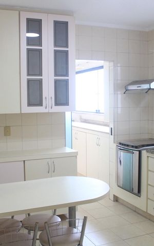 Apartamento à venda com 114m², 3 quartos e 2 vagasCozinha