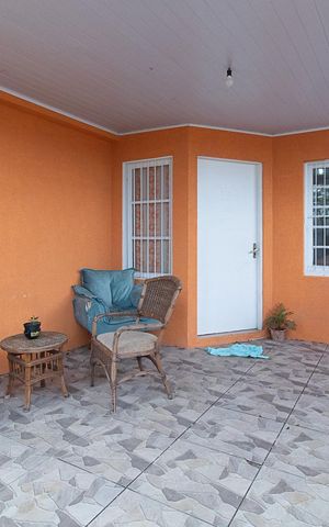 Casa à venda com 145m², 2 quartos e 2 vagasFachada