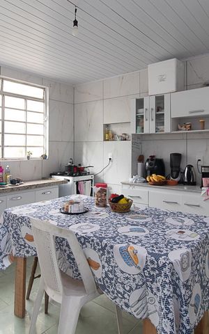 Casa à venda com 145m², 2 quartos e 2 vagasCozinha