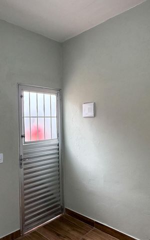 Casa para alugar com 60m², 1 quarto e sem vaga Casa para alugar com 60m², 1 quarto e sem vagaSala