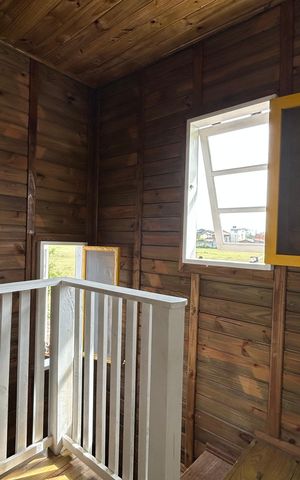Casa para alugar com 70m², 2 quartos e 1 vaga Casa para alugar com 70m², 2 quartos e 1 vagaEscada