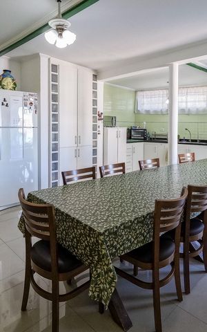 Casa para alugar com 214m², 3 quartos e 2 vagas Casa para alugar com 214m², 3 quartos e 2 vagasCozinha 1