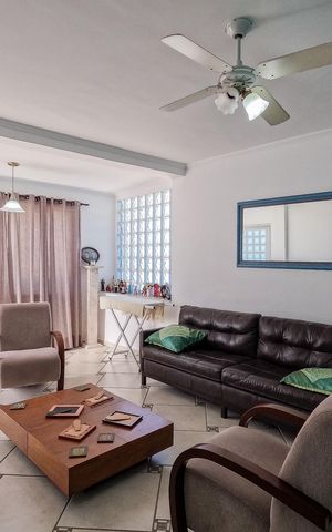 Casa para alugar com 214m², 3 quartos e 2 vagas Casa para alugar com 214m², 3 quartos e 2 vagasSala