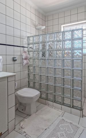 Casa para alugar com 214m², 3 quartos e 2 vagas Casa para alugar com 214m², 3 quartos e 2 vagasBanheiro 1