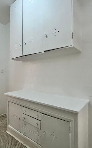 Apartamento à venda com 85m², 2 quartos e sem vaga Apartamento à venda com 85m², 2 quartos e sem vagaCozinha