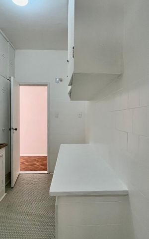 Apartamento à venda com 85m², 2 quartos e sem vaga Apartamento à venda com 85m², 2 quartos e sem vagaCozinha