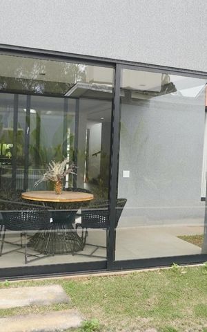 Casa de condomínio à venda com 317m², 2 quartos e 3 vagasÁrea externa
