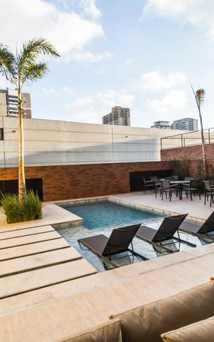 Apartamento à venda com 120m², 3 quartos e 2 vagas Apartamento à venda com 120m², 3 quartos e 2 vagasPiscina