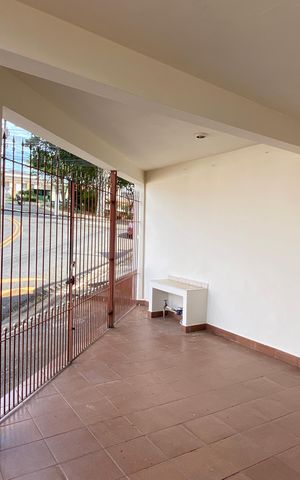 Casa para alugar com 142m², 3 quartos e 1 vagaGaragem
