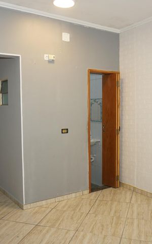 Casa para alugar com 60m², 2 quartos e 1 vagaSala