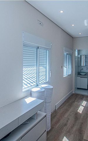 Casa à venda com 93m², 2 quartos e 2 vagas Casa à venda com 93m², 2 quartos e 2 vagasSuíte