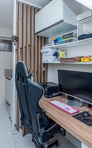 Casa à venda com 93m², 2 quartos e 2 vagas Casa à venda com 93m², 2 quartos e 2 vagasEscritório