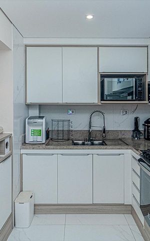 Casa à venda com 93m², 2 quartos e 2 vagas Casa à venda com 93m², 2 quartos e 2 vagasCozinha
