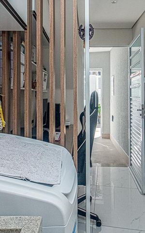 Casa à venda com 93m², 2 quartos e 2 vagas Casa à venda com 93m², 2 quartos e 2 vagasÁrea de serviço