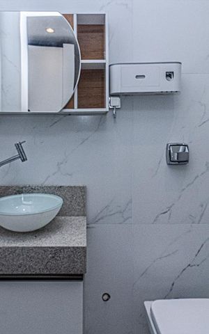Casa à venda com 93m², 2 quartos e 2 vagas Casa à venda com 93m², 2 quartos e 2 vagasBanheiro Suíte 2