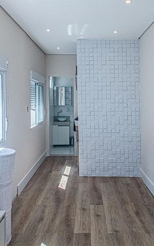 Casa à venda com 93m², 2 quartos e 2 vagas Casa à venda com 93m², 2 quartos e 2 vagasSuíte