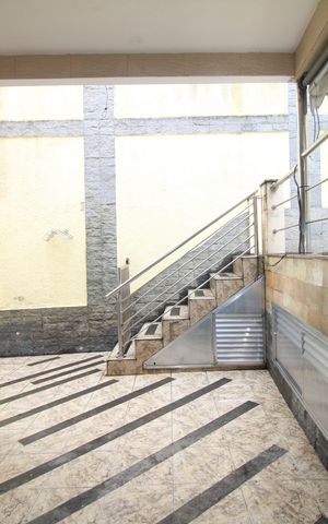 Casa à venda com 317m², 4 quartos e 3 vagasÁrea de Serviço