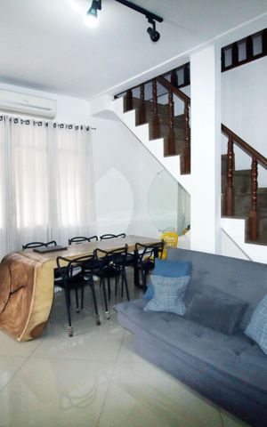 Casa à venda com 317m², 4 quartos e 3 vagasSala