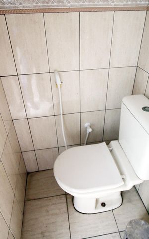 Casa à venda com 317m², 4 quartos e 3 vagasBanheiro da piscina