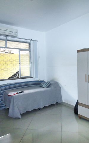 Casa à venda com 317m², 4 quartos e 3 vagasQuarto 2