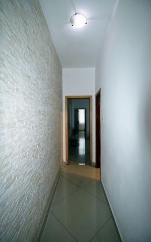 Casa à venda com 317m², 4 quartos e 3 vagasCorredor