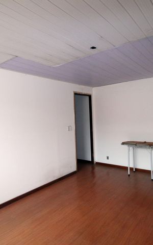 Casa à venda com 317m², 4 quartos e 3 vagasSala 2º piso