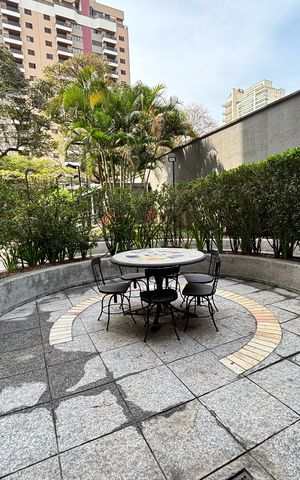 Apartamento para alugar com 143m², 2 quartos e 1 vaga Apartamento para alugar com 143m², 2 quartos e 1 vagaEntrada