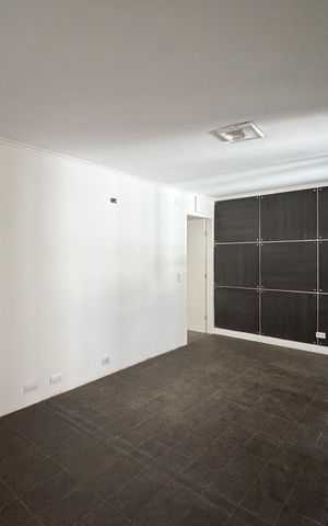 Casa à venda com 354m², 3 quartos e 4 vagas Casa à venda com 354m², 3 quartos e 4 vagasSala