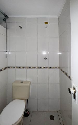 Casa à venda com 354m², 3 quartos e 4 vagas Casa à venda com 354m², 3 quartos e 4 vagasBanheiro de serviço
