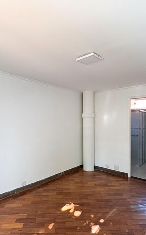 Casa à venda com 354m², 3 quartos e 4 vagas Casa à venda com 354m², 3 quartos e 4 vagasSuíte