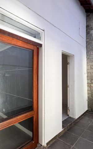 Casa à venda com 354m², 3 quartos e 4 vagas Casa à venda com 354m², 3 quartos e 4 vagasJardim de inverno