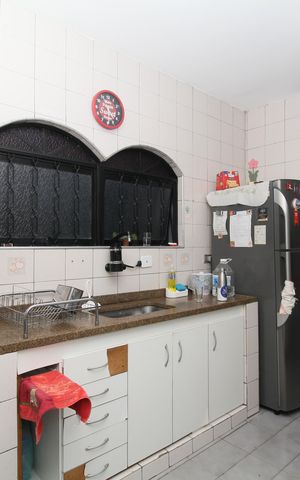 Casa à venda com 170m², 3 quartos e 2 vagasCozinha