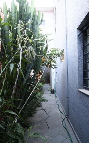 Casa à venda com 170m², 3 quartos e 2 vagasCorredor Externo